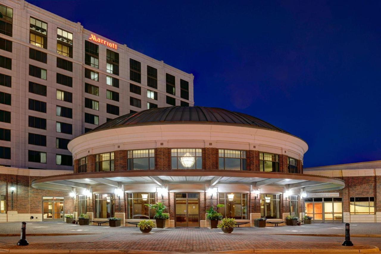 מלון Newport News Marriott At City Center מראה חיצוני תמונה