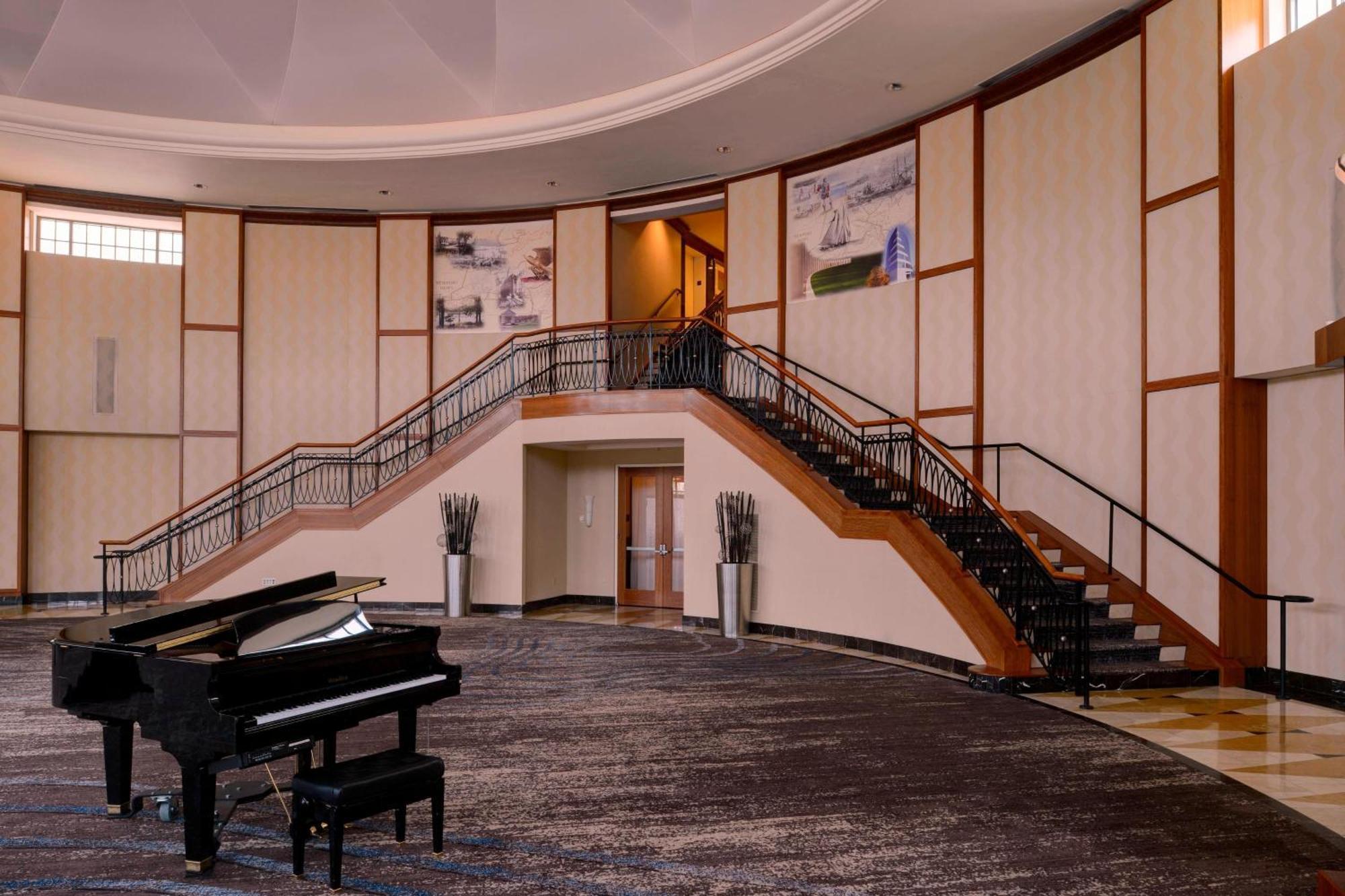 Newport News Marriott At City Center מראה חיצוני תמונה