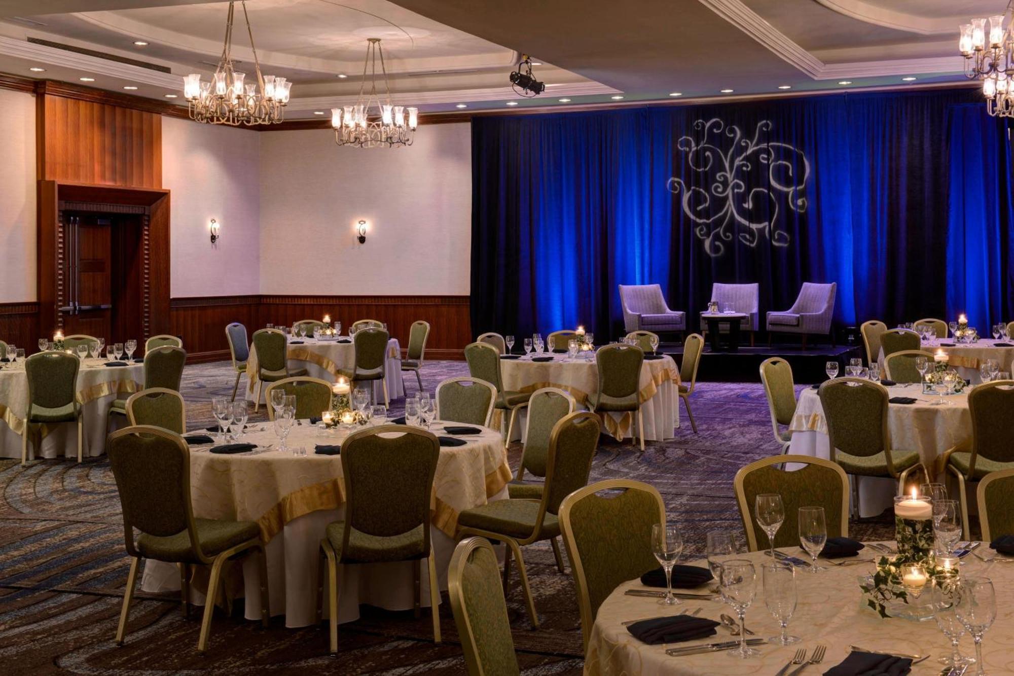 Newport News Marriott At City Center מראה חיצוני תמונה