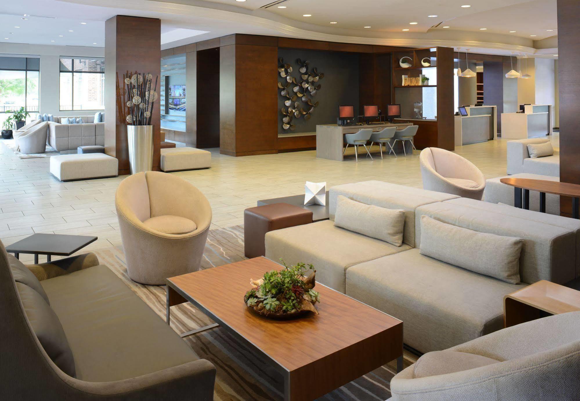 Newport News Marriott At City Center מראה חיצוני תמונה